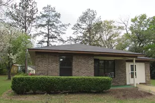 1827 Tarver Dr, Blakely, GA 39823 - Photo 1