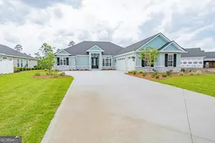 215 Jake Colton Dr, Kingsland, GA 31548 - Photo 1