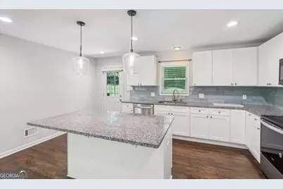 1652 Detroit Avenue NW, Atlanta, GA 30314 - Photo 5