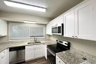 1918 Leigh Dr SW, Conyers, GA 30094 - Photo 5