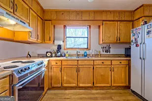 5827 Brasstown Creek Estate, Young Harris, GA 30582 - Photo 13