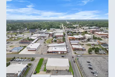 201 W Moring Street, Swainsboro, GA 30401 - Photo 23