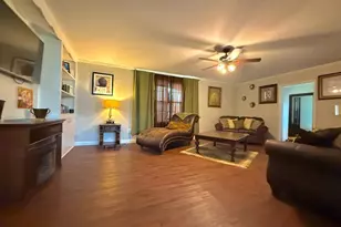 44 Kersey St, Hazlehurst, GA 31539 - Photo 3
