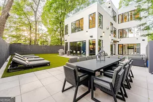 818 Verner St NW, Atlanta, GA 30318 - Photo 5