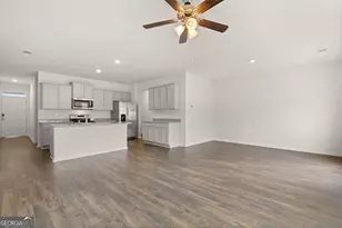 1410 Gray Br Dr, Lawrenceville, GA 30045 - Photo 17