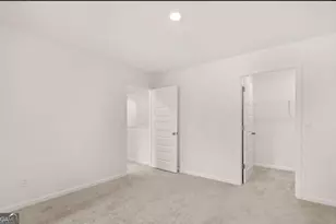 1408 Gray Branch Dr, Lawrenceville, GA 30045 - Photo 13