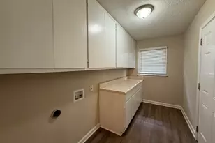 1068 Longshore Dr, Decatur, GA 30032 - Photo 9