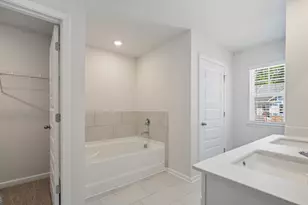 1404 Gray Br Dr, Lawrenceville, GA 30045 - Photo 23