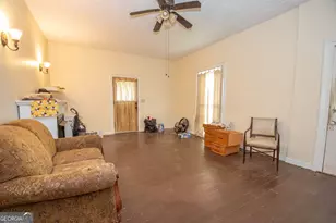 201 Elm St, Hogansville, GA 30230 - Photo 9