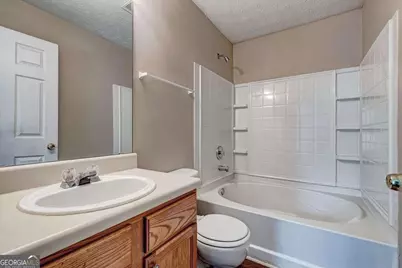 2289 Strathmoor Manor Drive, Lithonia, GA 30058 - Photo 5
