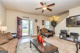 874 Crescent Ln, Griffin, GA 30224 - Photo 5