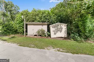 328 N Main St, Statesboro, GA 30458 - Photo 35