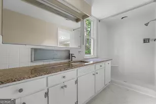 328 N Main St, Statesboro, GA 30458 - Photo 25