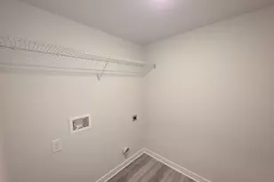 102 Armstrong Dr, Mansfield, GA 30055 - Photo 9