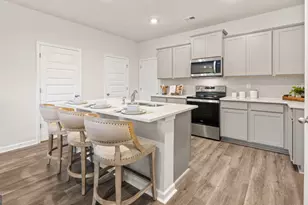 348 Sound Cir, Stockbridge, GA 30281 - Photo 5