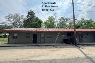 Apt E Oak St, Jesup, GA 31546 - Photo 9
