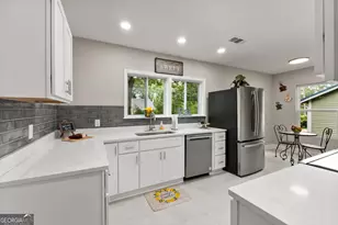 320 Morris St, Griffin, GA 30223 - Photo 7