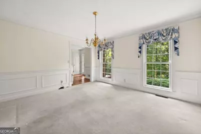 127 Roe Hampton Lane, Stone Mountain, GA 30087 - Photo 17