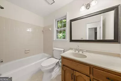 127 Roe Hampton Lane, Stone Mountain, GA 30087 - Photo 33