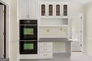 127 Roe Hampton Ln, Stone Mountain, GA 30087 - Photo 21