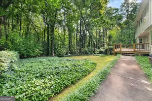 127 Roe Hampton Ln, Stone Mountain, GA 30087 - Photo 45