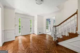 127 Roe Hampton Ln, Stone Mountain, GA 30087 - Photo 9