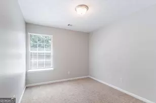 4217 High Park Ln, Atlanta, GA 30344 - Photo 15