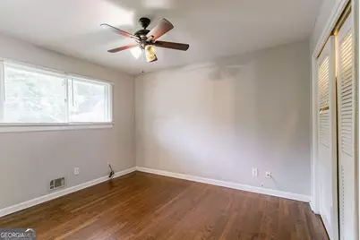 460 E Kildare Avenue NW, Atlanta, GA 30318 - Photo 27