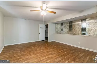 460 E Kildare Avenue NW, Atlanta, GA 30318 - Photo 17