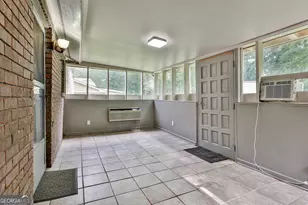 9138 Sunset Dr, Jonesboro, GA 30238 - Photo 13