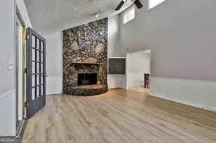 9138 Sunset Dr, Jonesboro, GA 30238 - Photo 7