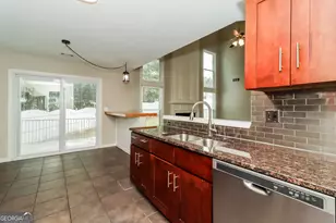 2801 Priestcliff Dr, Smyrna, GA 30080 - Photo 9