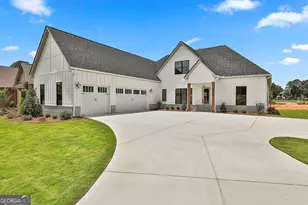 319 Ruffian Circle, Peachtree City, GA 30269 - Photo 3