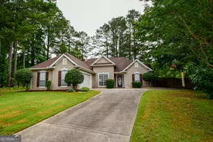 17 Kingsbrook Ln, Newnan, GA 30265 - Photo 3