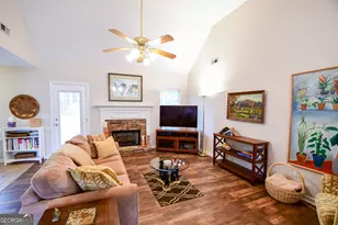 17 Kingsbrook Ln, Newnan, GA 30265 - Photo 11