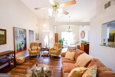 17 Kingsbrook Lane, Newnan, GA 30265 - Photo 9