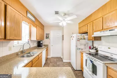 6219 Clayts Circle, Macon, GA 31216 - Photo 13