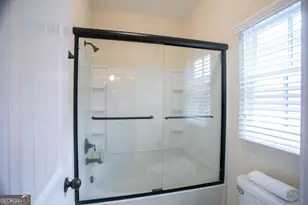 309 E 41st St, Savannah, GA 31401 - Photo 23