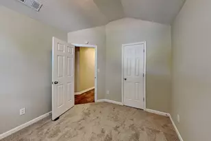 6630 Pole Creek Dr, Lithonia, GA 30058 - Photo 11