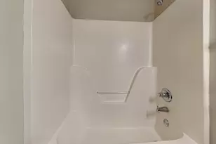 6630 Pole Creek Dr, Lithonia, GA 30058 - Photo 15