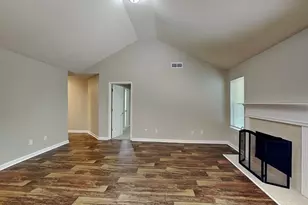 6630 Pole Creek Dr, Lithonia, GA 30058 - Photo 3