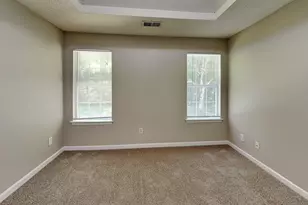 6630 Pole Creek Dr, Lithonia, GA 30058 - Photo 5