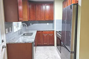 655 Shellnut Dr, Forest Park, GA 30297 - Photo 9