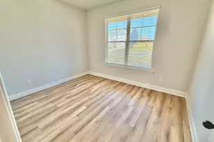 811 Brittany Nichole Ct, Bonaire, GA 31005 - Photo 5