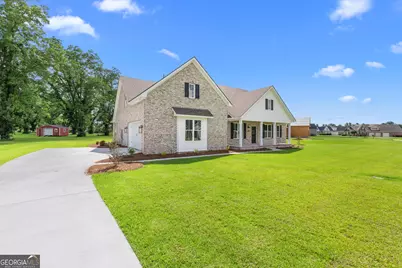 9 Honeysuckle Drive, Claxton, GA 30417 - Photo 3