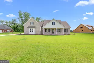 9 Honeysuckle Dr, Claxton, GA 30417 - Photo 1