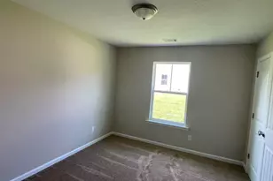 302 N Church St, Glennville, GA 30427 - Photo 5