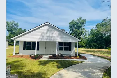 302 N Church Street, Glennville, GA 30427 - Photo 1