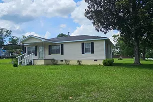 1055 Scruggs Cir, Bartow, GA 30413 - Photo 3