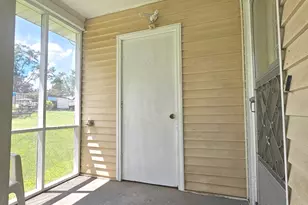 1055 Scruggs Cir, Bartow, GA 30413 - Photo 5